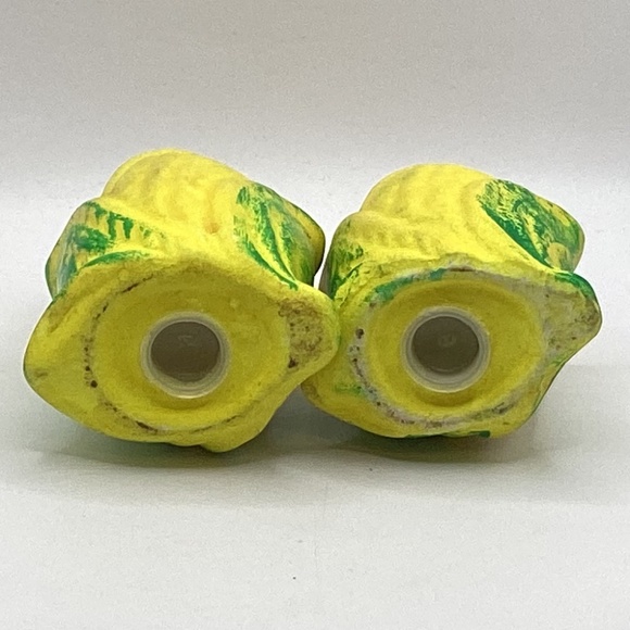 Salt & Pepper Chalk Ware Shakers Vintage Anthropomorphic Corn  3" - Picture 5 of 5